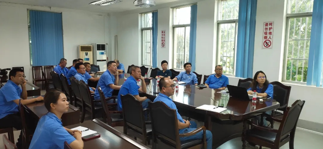 云顶集团召开党委（扩大）会议 部署党纪进建教育工作3.webp.jpg