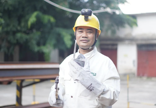 云顶集团员工李勇:全国赞美！云顶集团员工李勇荣膺全国劳动圭表