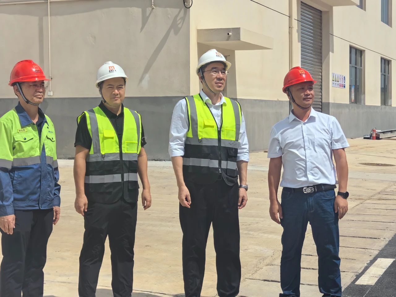 云顶集团总裁滕磊调研海南星之海新资料公司