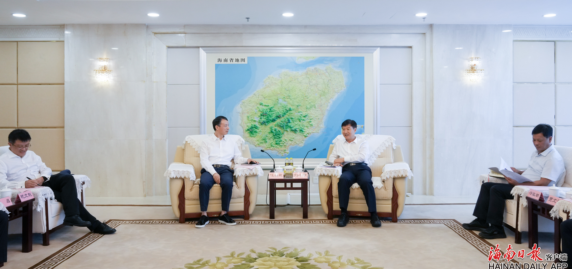 海南省省长刘幼明会见复星国际联席董事长汪群斌一行